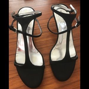 Donald Pliner Couture Kitten Heel Sandals 7 NWOB!